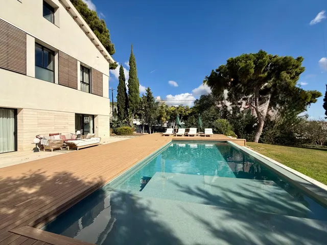 Exclusiva casa moderna de diseño de 627 m2 con piscina, jard - foto 5