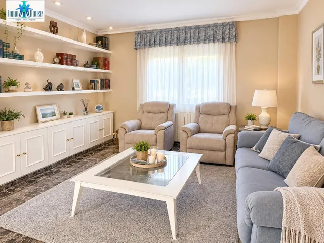 INMOHOUSE VENDE PAREADO — 15
