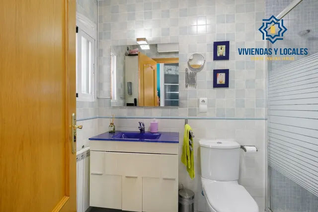¡Tu nuevo hogar te espera en Churriana de la Vega! Casa adosada con patio, garaje y futura parada de metro a pocos pasos. — 15