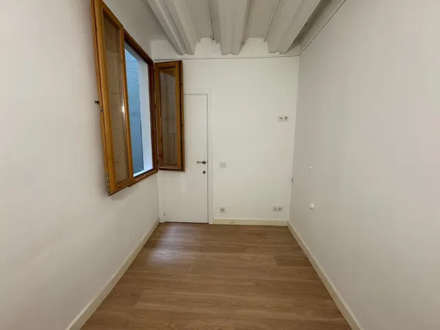 Pis reformat - barri gòtic — 16