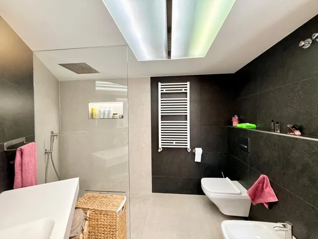 Exclusivo Ático Seminuevo en Totana con Amplias Terrazas y Vistas — 22