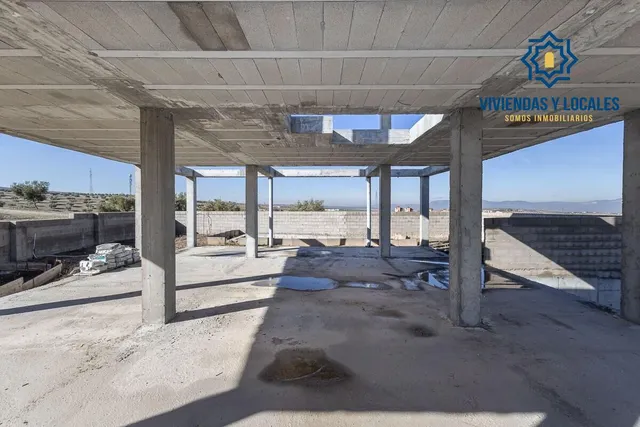 Parcela exclusiva con estructura de Chalet independiente y piscina en Urb. El Montecillo, Las Gabias — 24