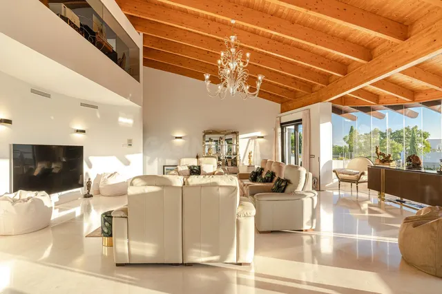 Chalet 8 habitaciones 1081m² en venta - Costa del Sol - foto 3