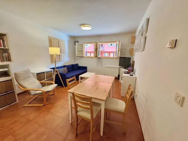 BONITO APARTAMENTO EN URBANIZACION LAS MARTAS - COMILLAS. — 6