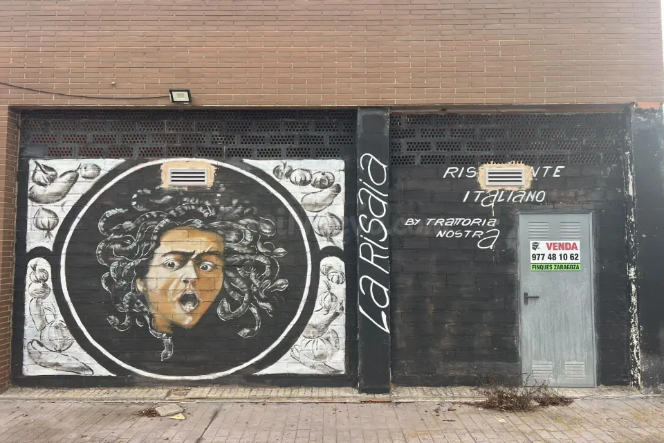 Local comercial diáfano de 140 m2 en una ubicación estratégica de Deltebre