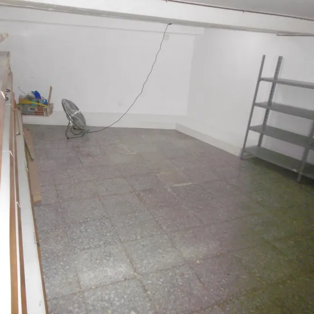 Local comercial en centro de Tortosa en alquiller — 7