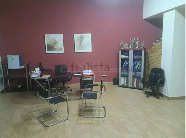 LOCAL COMERCIAL JUNTO AVDA CID-TRES CRUCES - foto 4