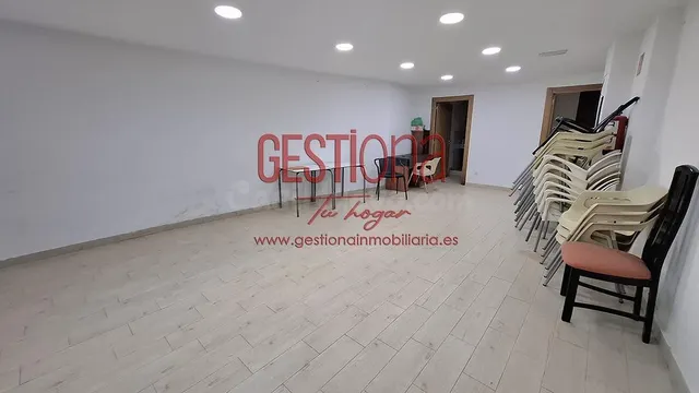 LOCAL COMERCIAL CON POSIBILIDAD DE REALIZAR VIVIENDA. RENEDO - foto 3