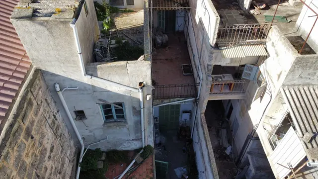 Edificio en venta - Cerca del centro — 12