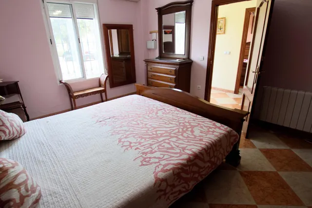Fantástica casa en Montijo, con amplias estancias, totalmente equipada para entrar a vivir. — 9