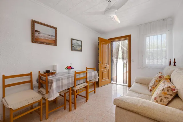 CASA EN VENTA EN TORREVIEJA CON JARDIN PRIVADO Y ORIENTACION SUR — 6
