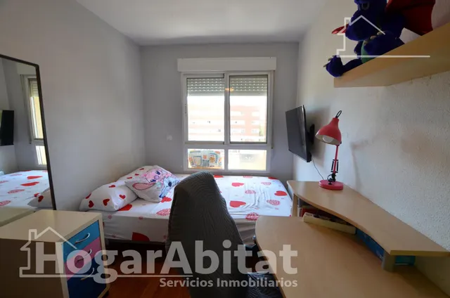 Amplio y exterior con piscina, garaje y trastero — 18