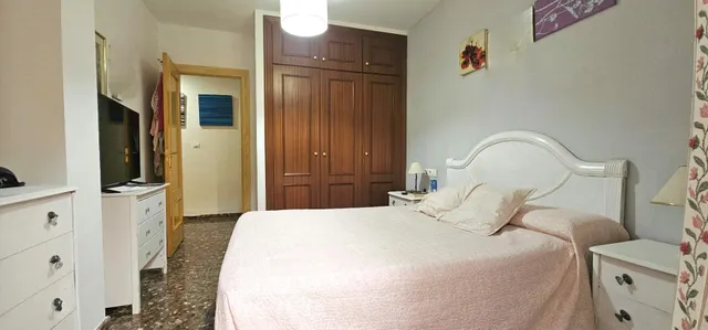 Piso en Maracena — 31