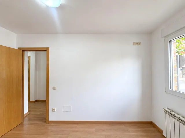 Piso en planta baja de primera transmisión, luminoso y con 3 habitaciones — 10