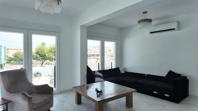 Casa 6 habitaciones 240m² en venta - Villamartin — 11