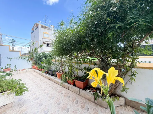 Tu casa en Santa Pola con chimenea y piscina — 35