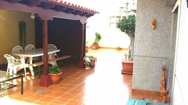 Los Cristianos. AronaPiso 3 habitaciones con 120 m2 de terra