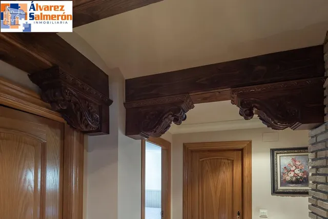INCREÍBLE CHALET INDEPENDIENTE EN ZONA PRIVILEGIADA — 20