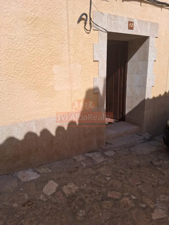PRECIOSA CASA EN VENTA EN CASCO ANTIGUO CHINCHILLA — 10
