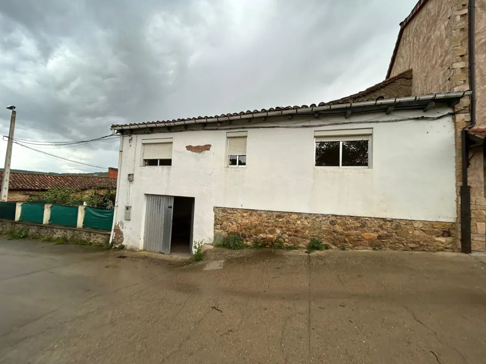 CASA EN GARRAFE DEL TORIO