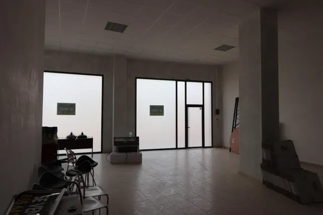 EXCLUSIVO LOCAL EN AVENIDA DE RONDA — 6