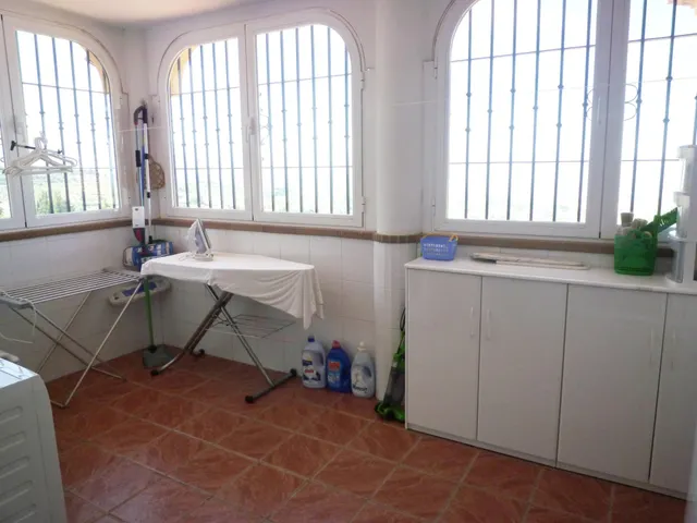 Chalet independiente con vistas panorámicas a Granada — 15