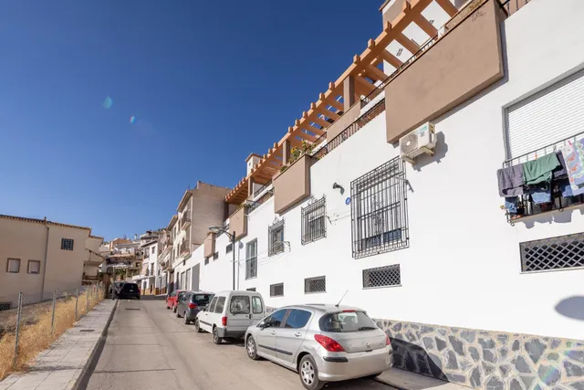 Piso de 2 dormitorios con vistas a la montaña en Güéjar Sierra – Granada — 26