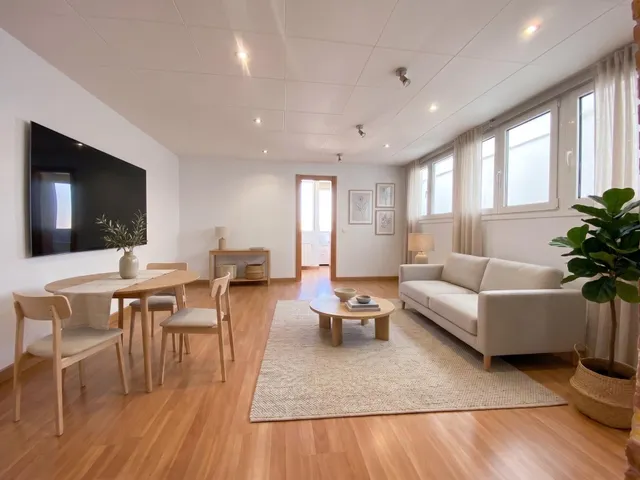 ÁTICO EXTERIOR CON TERRAZA, LUZ NATURAL Y PRIVACIDAD EN L’HOSPITALET — 31