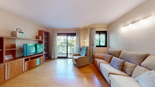 Fantástico piso con terraza en la tranquila zona de L'Oliver - foto 2