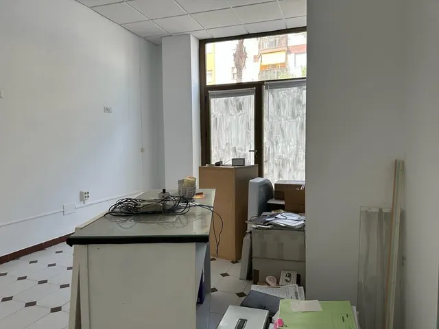 Local en venta y alquiler con opción a compra en Avenida de Salobreña, Motril — 9
