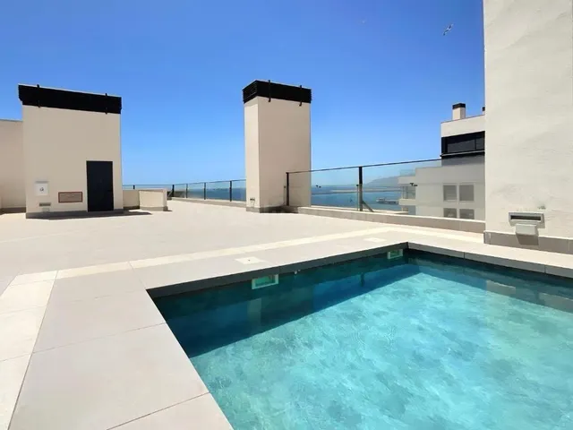 PISO MODERNO Y LUMINOSO A ESCASOS METROS DEL MAR - foto 3