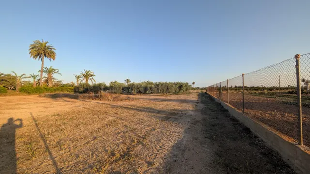 ¡OPORTUNIDAD DE PARCELA EN CARRETERA DE DOLORES CERCANA AL R