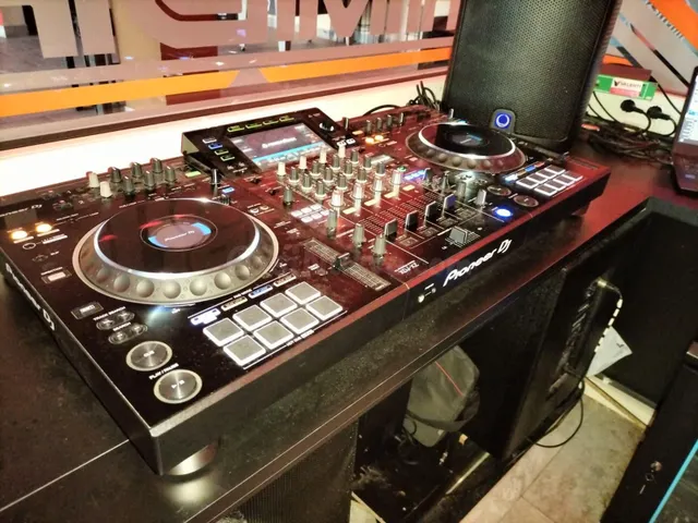 SE VENDE LOCAL COMERCIAL FUNCIONANDO COMO DISCO BAR EN VENTA - foto 3