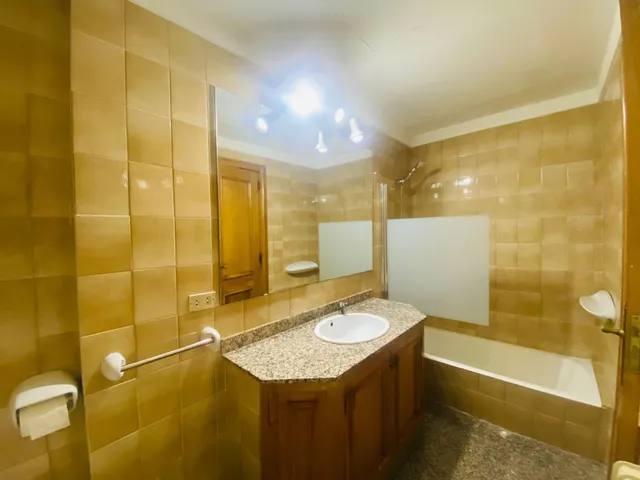 ✨ Amplio piso con gran potencial en Santa Catalina ✨ — 30