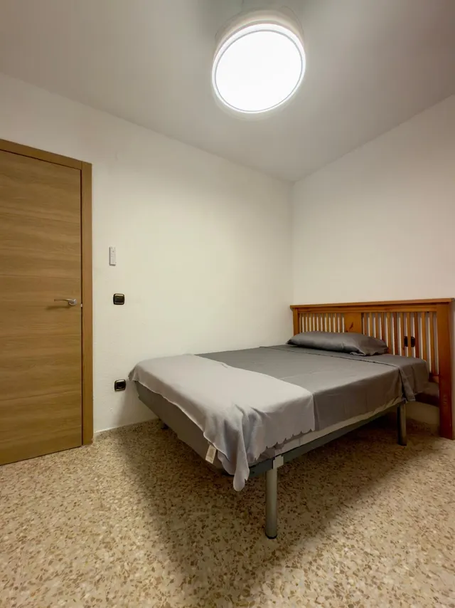 ¡Estrena tu nuevo hogar en Granada: recién reformado, totalmente amueblado y listo para entrar a vivir! — 15