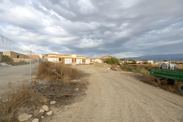 MAGNIFICO TERRENO URBANO EN LA MALAHA MUY CERCA DEL POLIGONO INDUSTRIAL DE ESCUZAR — 17