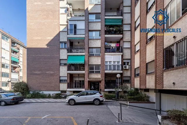 Espacio, luz y comodidad en una vivienda con grandes posibilidades en zona Alcampo — 27