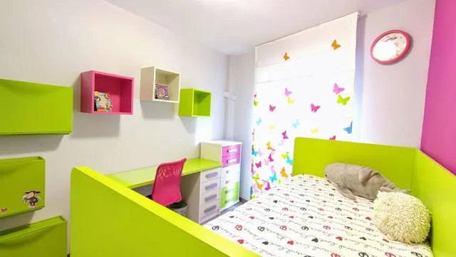 Vivienda tres dormitorios y aparcamiento en alquiler, Málaga - Centro — 30