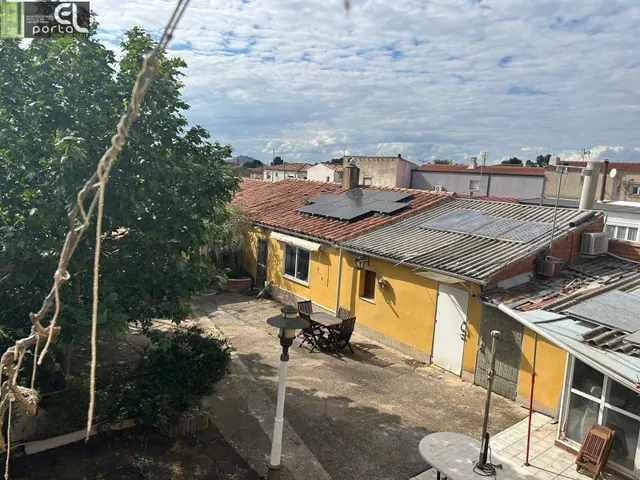 CASA PLANTA BAJA CON PATIO EN RADA - foto 3