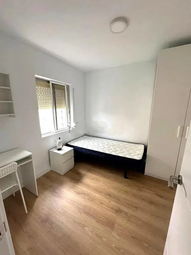 PISO REFORMADO DE 4 DORMITORIOS EN LLOPIS IBORRA ✨ — 9