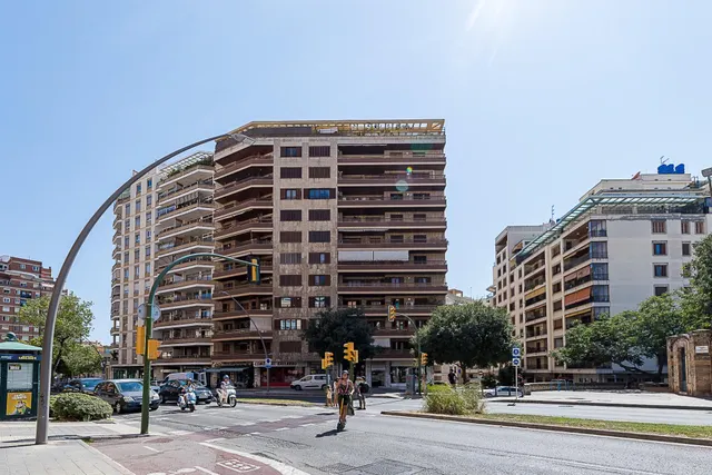 VENTA ÁTICO EN LLUÍS VIVES — 41