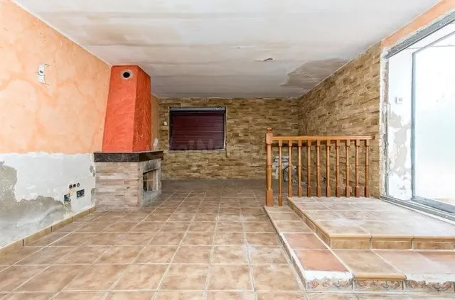 Viu la tranquil·litat: xalet independent a Masquefa — 4