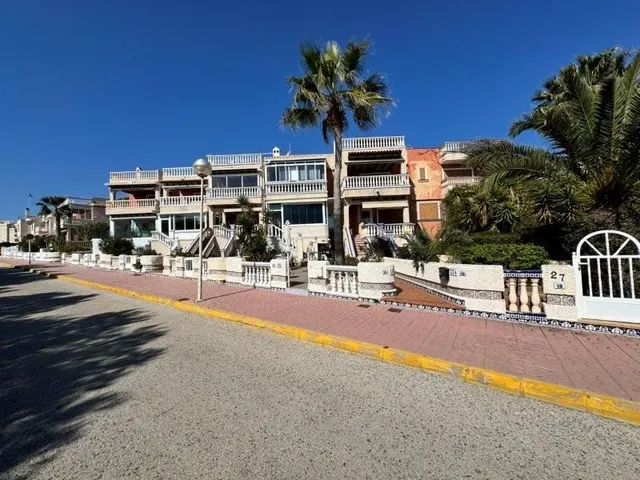 VISTAS AL MAR Y PLAZA DE GARAJE — 50