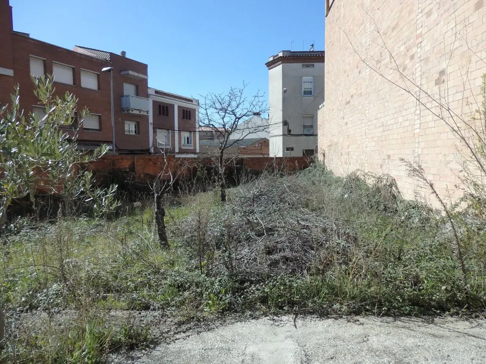 SOLAR EN VENTA O PERMUTA EN IGUALADA