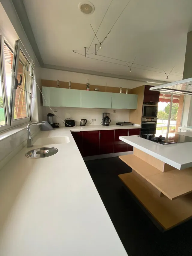 Chalet independiente en Sancibrian, Santa Cruz de Bezana. — 16