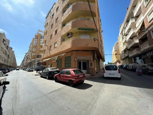Local comercial 118m² en venta - Estacion de autobuses — 22