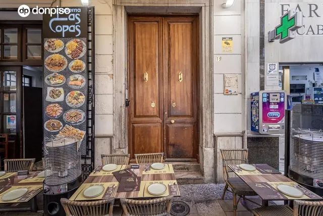 PISO CON LICENCIA TURISTICA EN CALLE NAVAS — 20