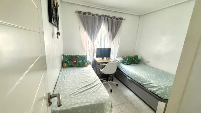 CUARTO PISO CON ASCENSOR - 4 habitaciones - VIRGEN DEL REMEDIO — 9