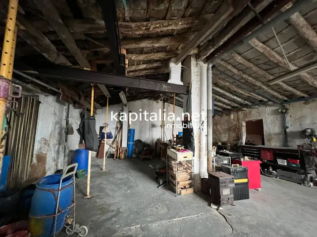 Local a la venta en Ontinyent , zona centro . — 3