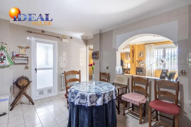 Chalet en Pinos Genil — 12